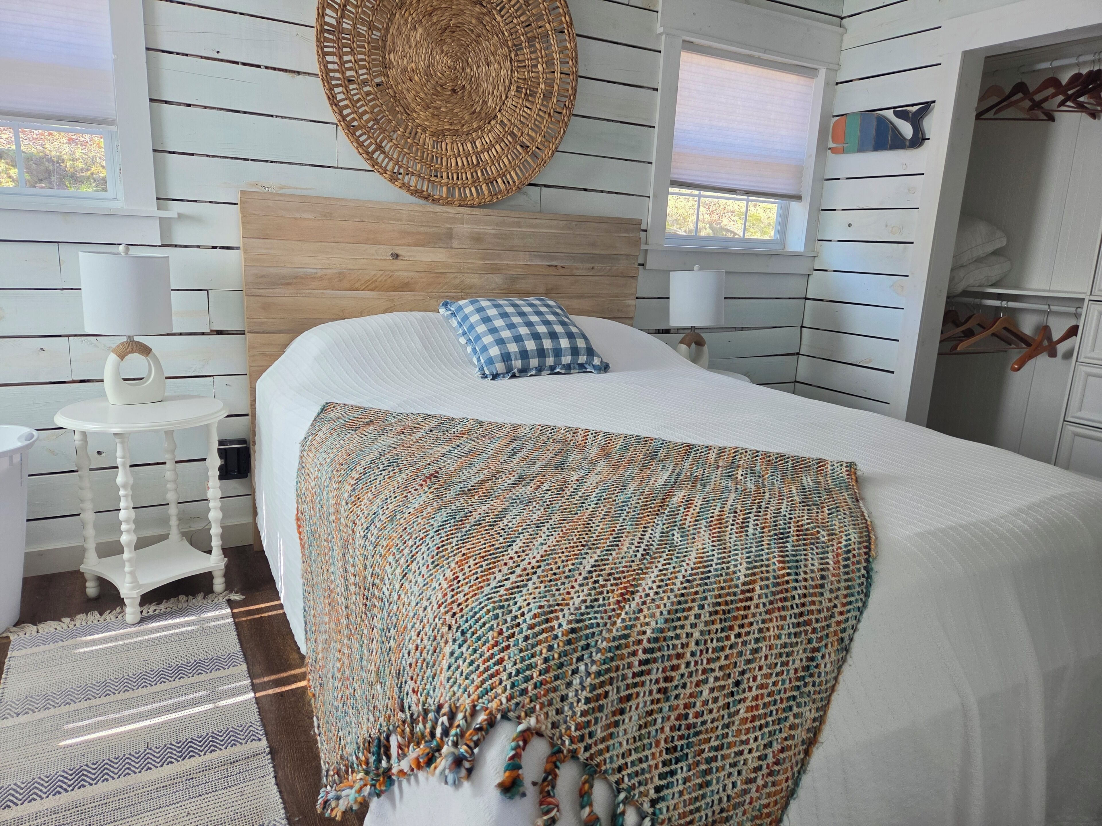 1 bedroom, internet, bed sheets
