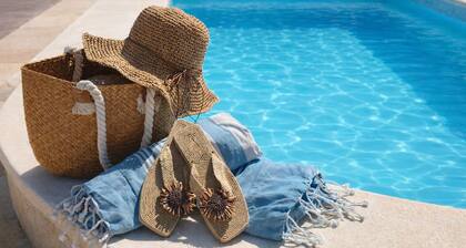 Peaceful Gated Home, Fast Wifi for Remote Work, Private Pool, BBQ, Kids Area
