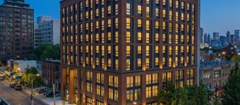 Luxe 2 Bedroom Apartment | City View