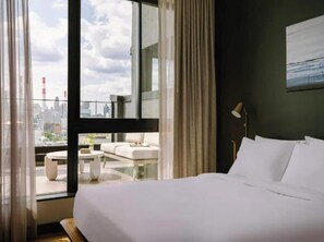 Free WiFi - Luxe Room |1 King Bed | Dutch Hotel (New York City)