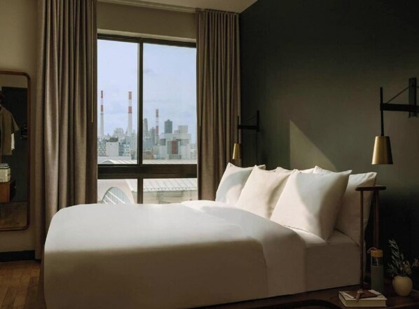 Free WiFi - Luxe Room |1 King Bed | Dutch Hotel (New York City)