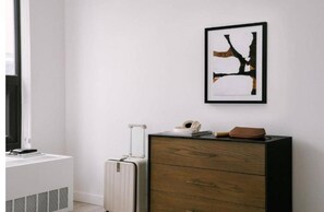 Interior - Cozy 1 Bedroom Apartment 1 Queen Bed|LIC (New York City)