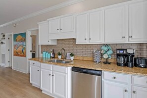 Fridge, microwave, oven, stovetop - Sunset Serenity marsh view w/pool (North Myrtle Beach)