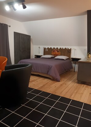 Room - Apartment 'Gîte À L'orée Du Verger' with Mountain View, Wi-Fi and Air Conditioning (Griesbach-au-Val)