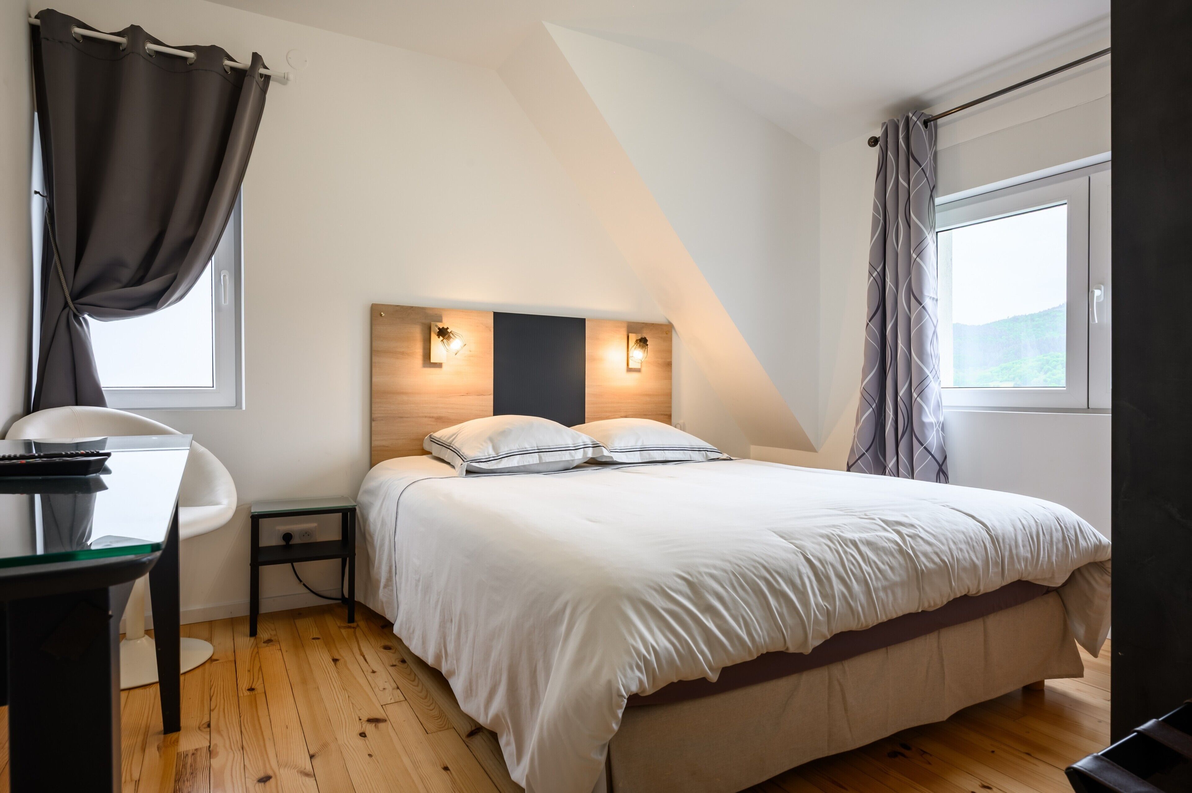 1 slaapkamer, een strijkplank/strijkijzer, wifi, beddengoed