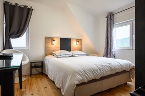 1 chambre, fer et planche Ă repasser, Wi-Fi, draps fournis