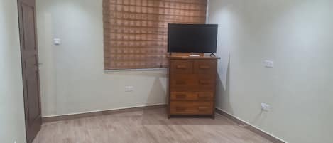 1 chambre, fer et planche Ă repasser, Wi-Fi, draps fournis