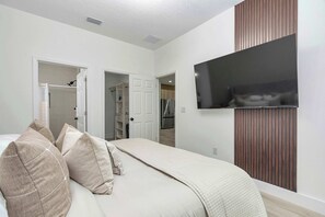3 bedrooms, iron/ironing board, travel crib, WiFi