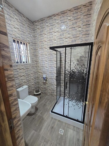 Accra-Oyarifa Apartment-2 bedrooms 2 bathrooms in a quiet and safe neighbourhood