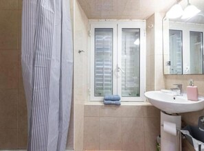 Apartment (One Bedroom Apartment) | Bathroom - Old Town Dubrovnik Cozy Apartment (Dubrovnik)