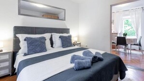 Căn hộ (One Bedroom Apartment)