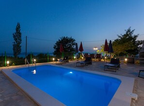 Outdoor pool - Villa Roza Dalmatian Escape (Tucepi)