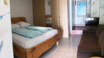 Studio (Studio apartment with terrace near th) | 8 Schlafzimmer