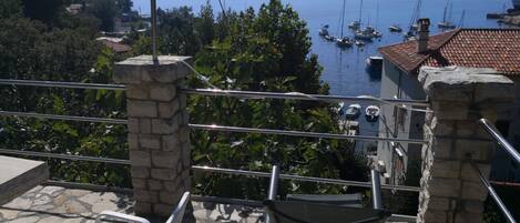 Studio (Studio apartment with terrace near th) | Terrace/patio