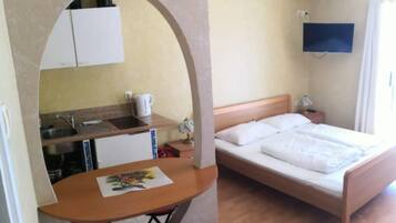 Studio (Studio Apartment with balcony and sea) | 8 sovrum
