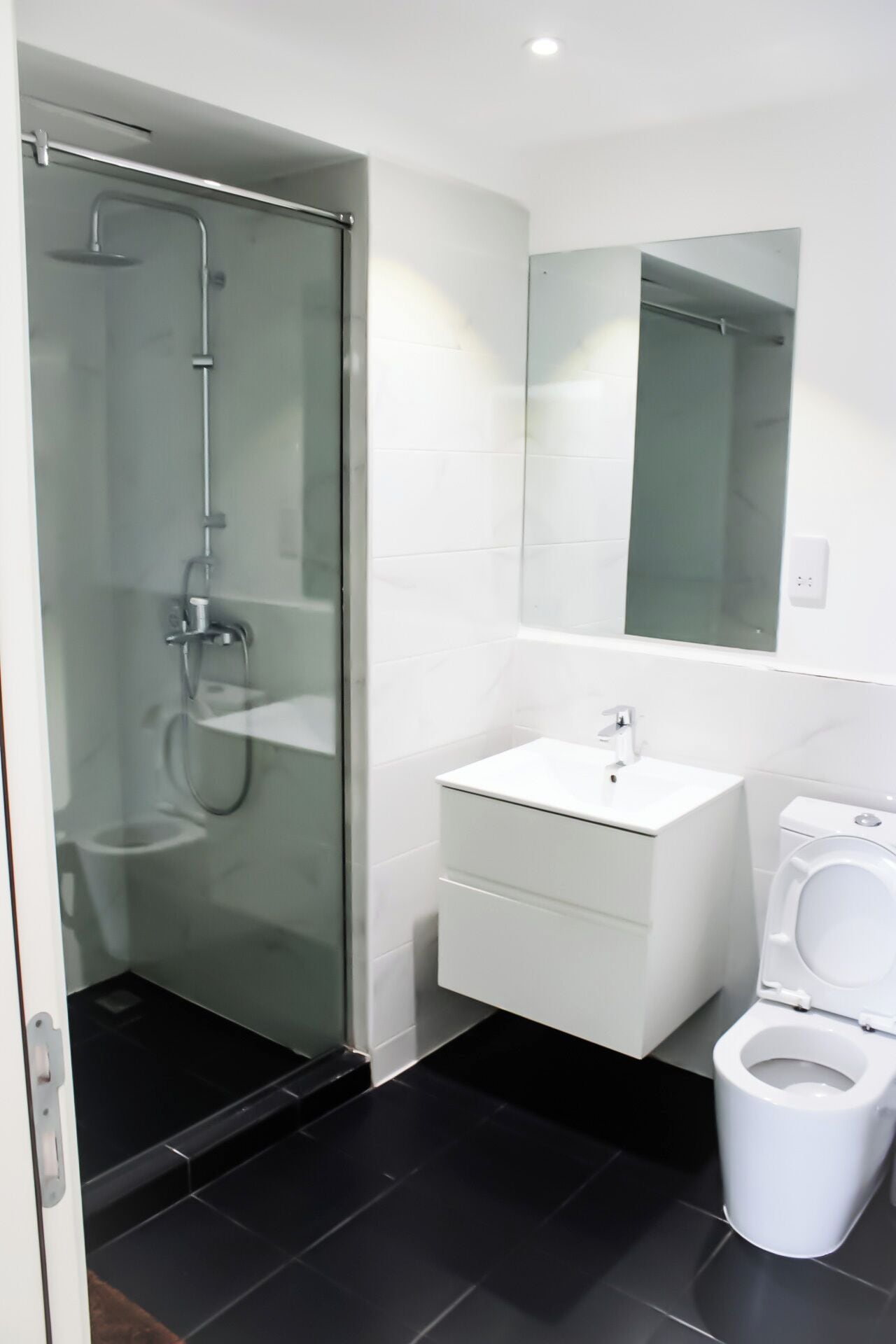 Deluxe Apartment, Garden View | Bathroom