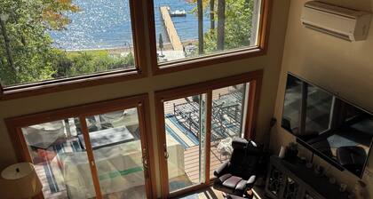 Spacious 4-bedroom house with AC in peaceful Naples