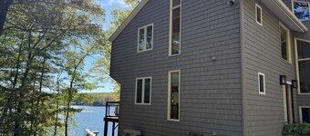 Spacious 4-bedroom house with AC in peaceful Naples