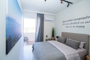 Room - Modern central apartment for couples with 2 balconies - relax in style (Rodos)