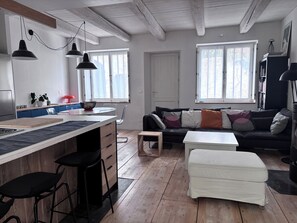 Living area - Nice vacation home (Saint-Georges-d'Oléron)