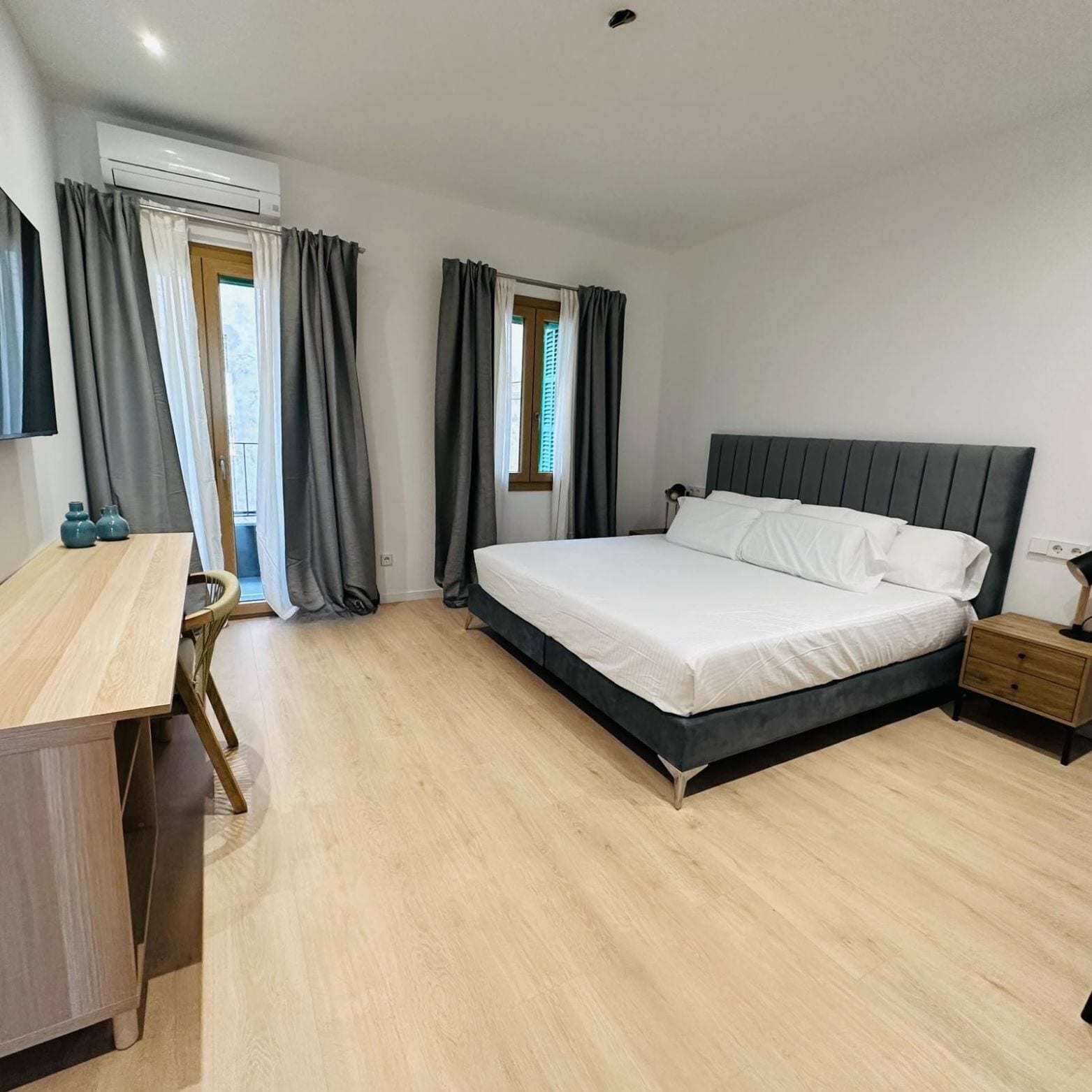 3 dormitorios, tabla de planchar con plancha, wifi gratis y ropa de cama