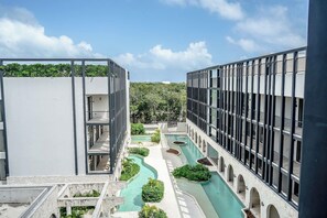 Pool - Jungle View Nest · Selva + Rooftop · Beach Club (Tulum)