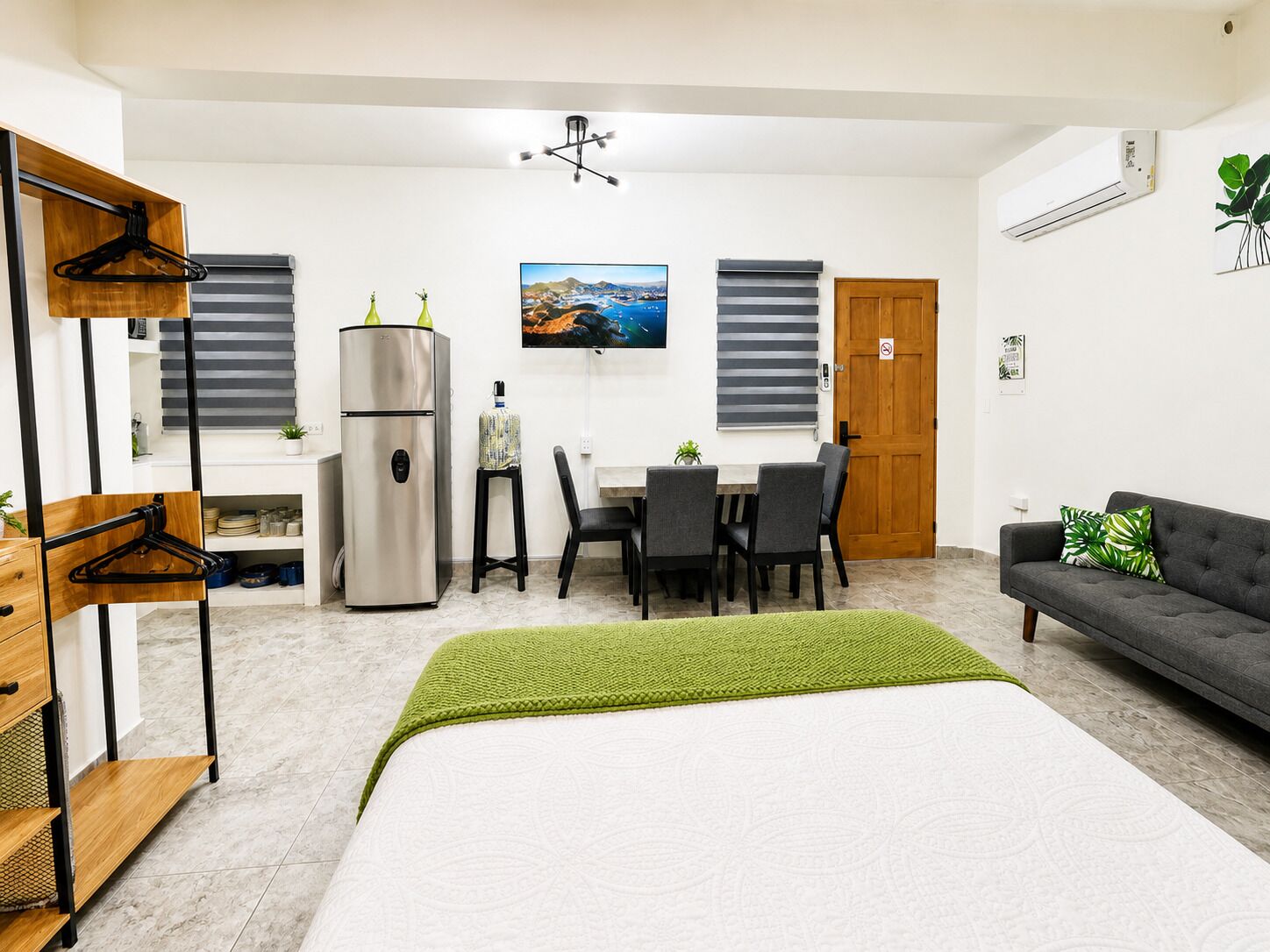 1 chambre, fer et planche à repasser, Wi-Fi, draps fournis