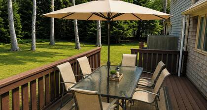 The Salteen House New to the RENTAL market.Experienced Hosts.Great for Two Fams!