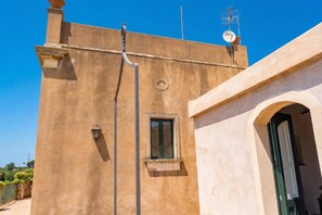 Exterior detail - Villa Tiaréa - Giarre (Giarre)