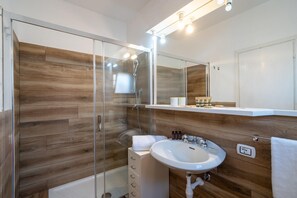 Shower, hair dryer, bidet, towels - Appartamento Belvedere Luna - Ta... (Taormina)