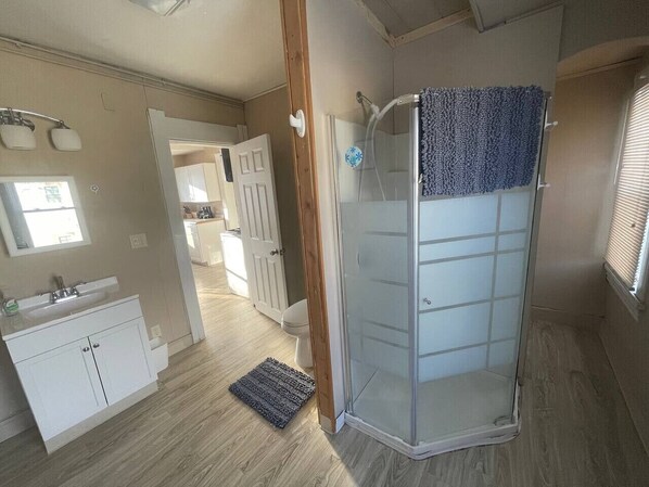 Hair dryer - (F2)Convenient 2bdrm Syracuse University apartment (Syracuse)