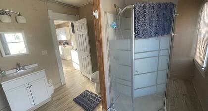 (F2)Convenient 2bdrm Syracuse University apartment