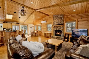 Cabin, Multiple Beds, Hot Tub, Mountain View (2588) | Living area - 2588-fox Hollow Retreat (Big Bear Lake)