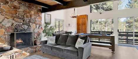 Cabin, Multiple Beds, Patio, Mountain View (2590) | Living area