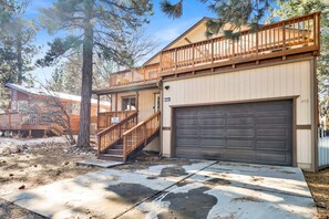 Exterior - 2596-pine Woods Retreat (San Mateo)
