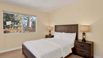 Cabin, Multiple Beds, Kitchen (2596) | 4 bedrooms