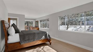 Cabin, Multiple Beds, Kitchen (2596) | 4 bedrooms