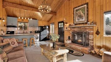Cabin, Multiple Beds, Patio, Mountain View (2609) | Living area