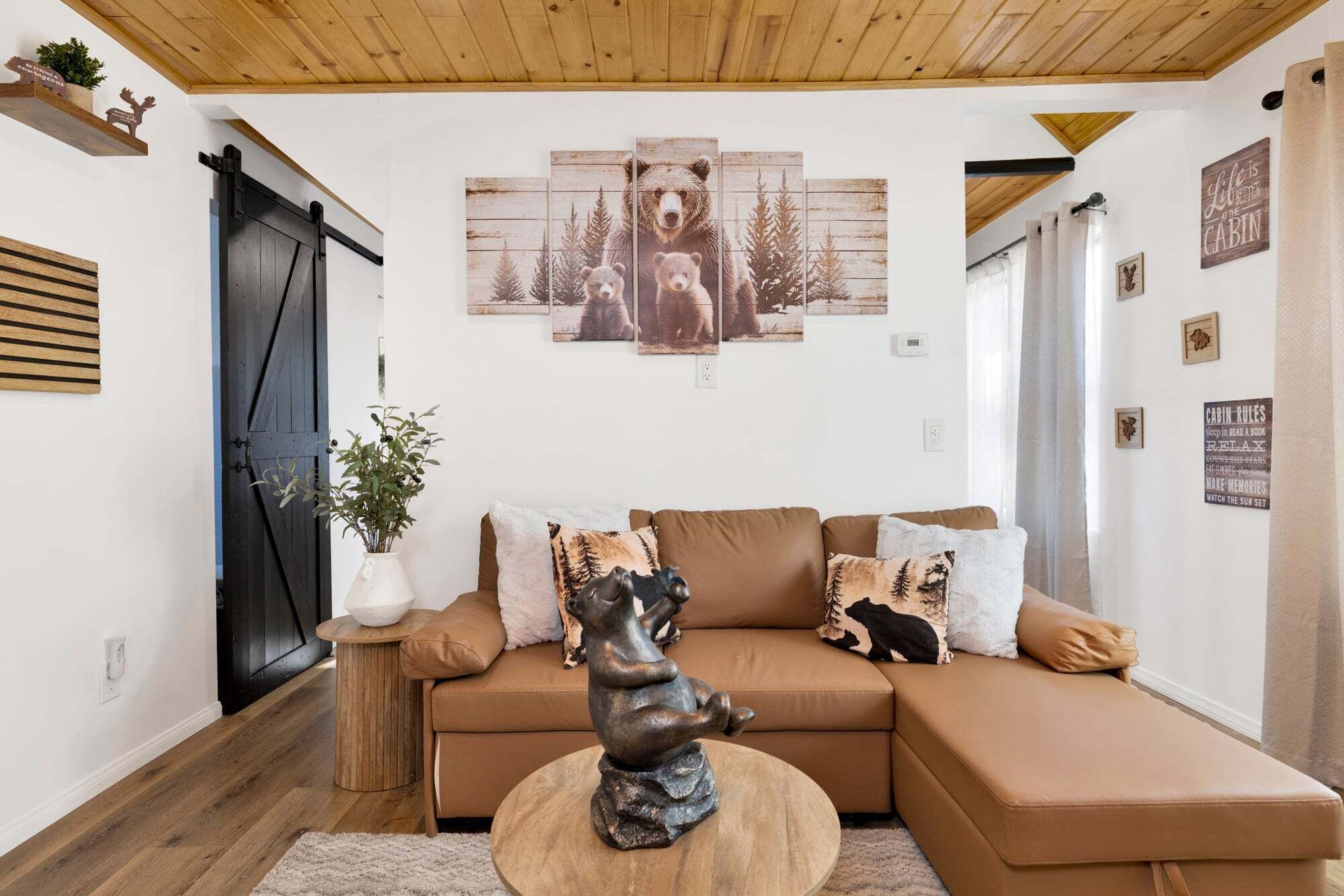 Cabin, Multiple Beds, Kitchen | Living area