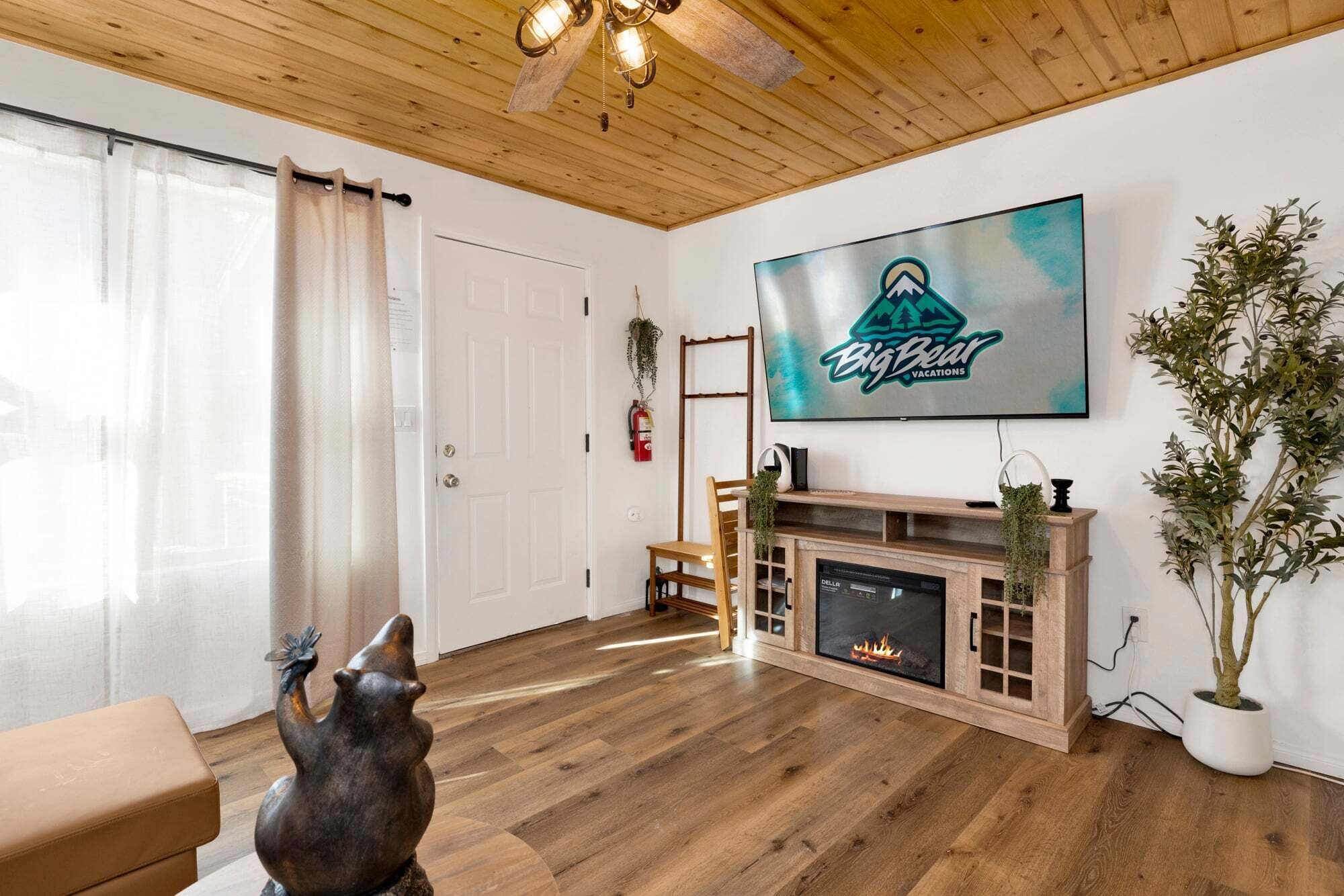 Cabin, Multiple Beds, Kitchen | Living area