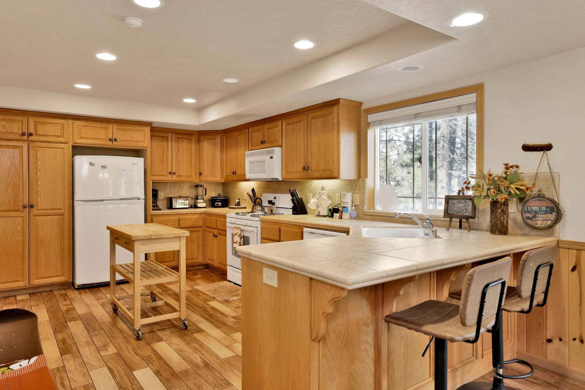 Cabin, Multiple Beds, Patio, Mountain View (2618) | Private kitchen