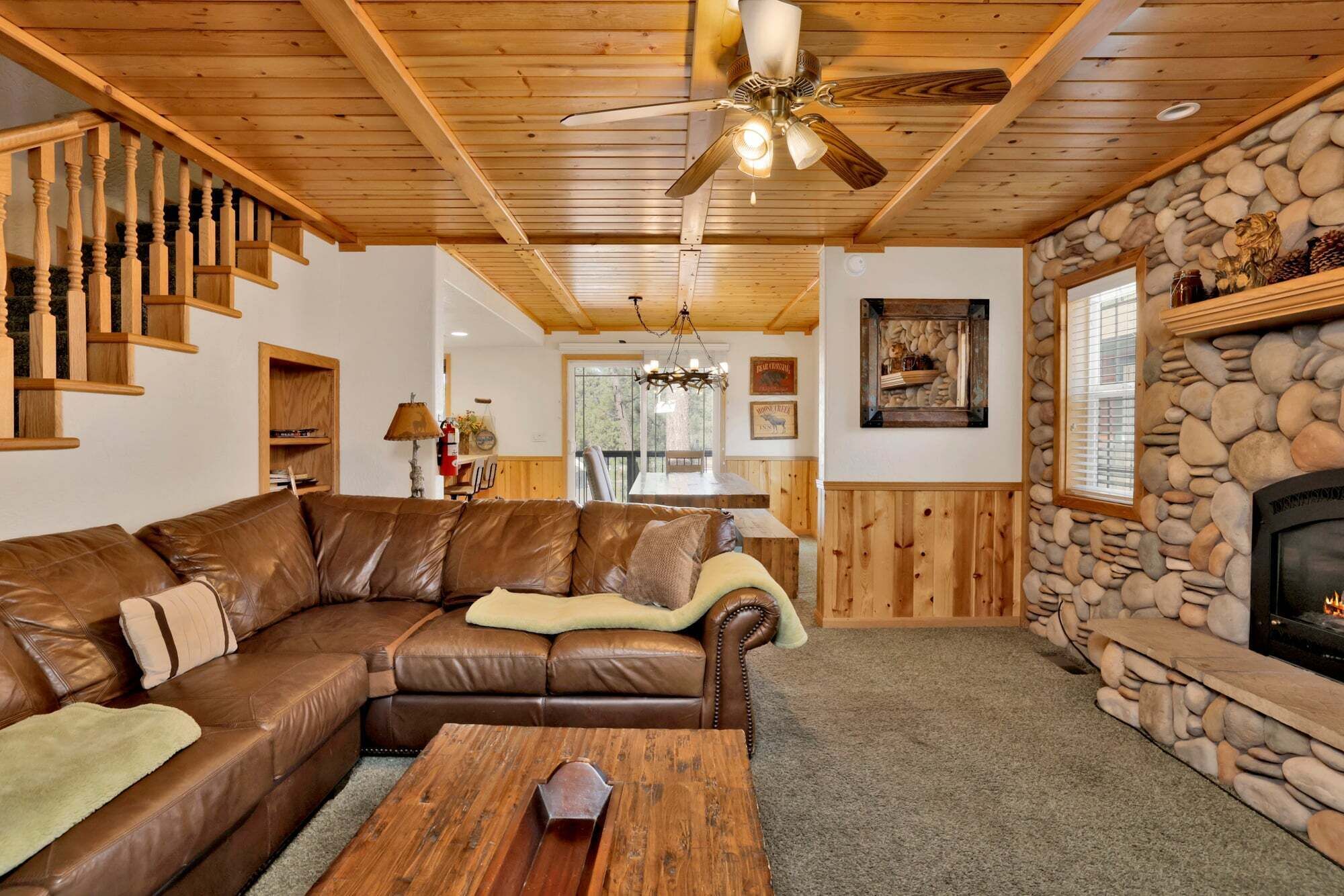 Cabin, Multiple Beds, Patio, Mountain View (2618) | Living area