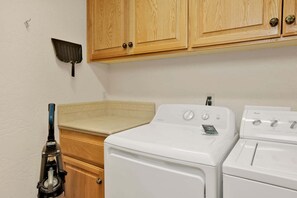 Cabin, Multiple Beds, Patio, Mountain View (2619) | Interior - 2619- Brownie Retreat (Big Bear Lake)