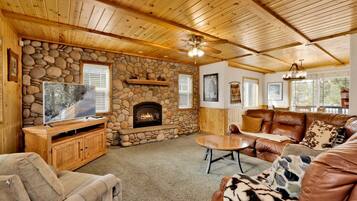 Cabin, Multiple Beds, Patio, Mountain View (2619) | Living area