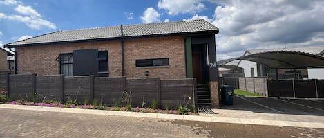 House, 3 Bedrooms, Accessible, Smoking | Exterior