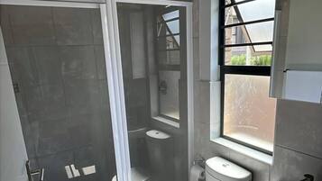 House, 3 Bedrooms, Accessible, Smoking | Bathroom