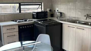 Maison, 3 chambres, accessible aux personnes à mobilité réduite, fumeur | Intérieur