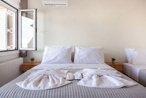 1 bedroom, iron/ironing board, WiFi, bed sheets - Anemelo Cosy Suite 5 Minutes Walk From The Beach (Stalida)
