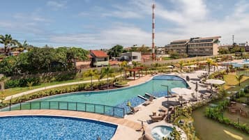 Standard Apartment, Lanai, Pool View | Ruang tamu