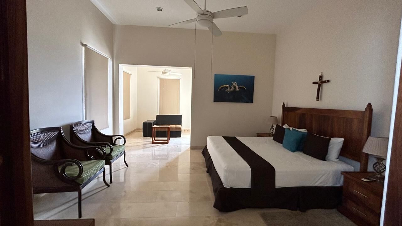 Family Apartment, Hill View